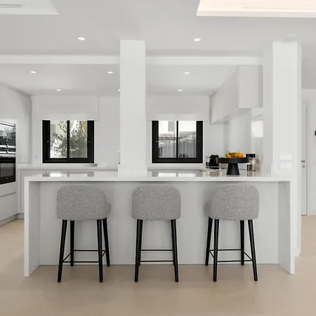 Luxury Near With Private Pool, Jacuzzi & Modern Amenities Willa *