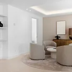 Villa Luxury Near With Private Pool, Jacuzzi & Modern Amenities *