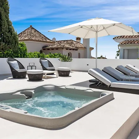 Luxury Near With Private Pool, Jacuzzi & Modern Amenities *