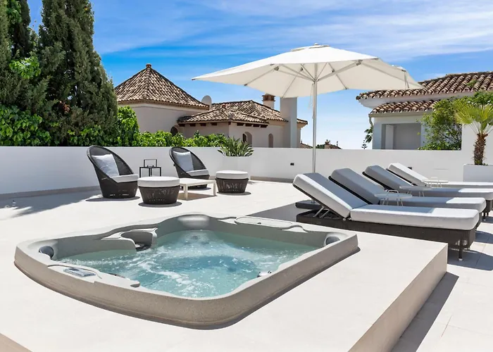 Luxury Near With Private Pool, Jacuzzi & Modern Amenities *