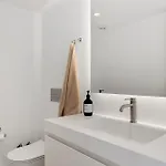 Villa Luxury Near With Private Pool, Jacuzzi & Modern Amenities Marbella