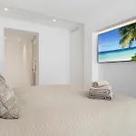 Luxury Near With Private Pool, Jacuzzi & Modern Amenities Villa